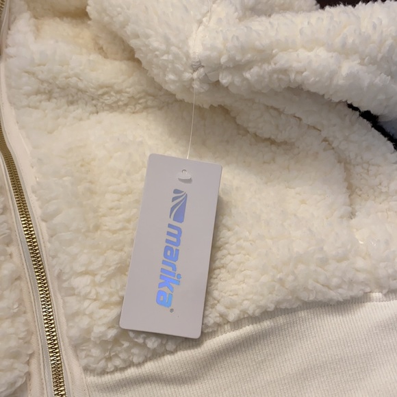 Marika coconut milk shoreline Sherpa jacket size M perfect condition NEW W/tags - Picture 14 of 14